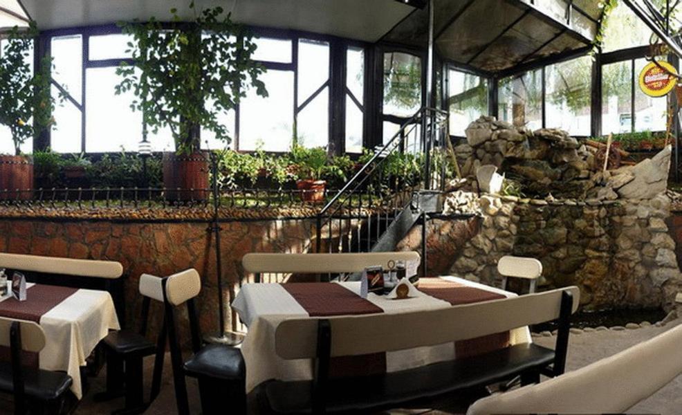 Ambaritsa Hotel Gorna Oriahovița Exterior foto